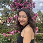 Soy psicóloga. Pero estoy buscando trabajo como canguro para compaginarlo con mi trabajo como psicóloga en el área infantojuvenil